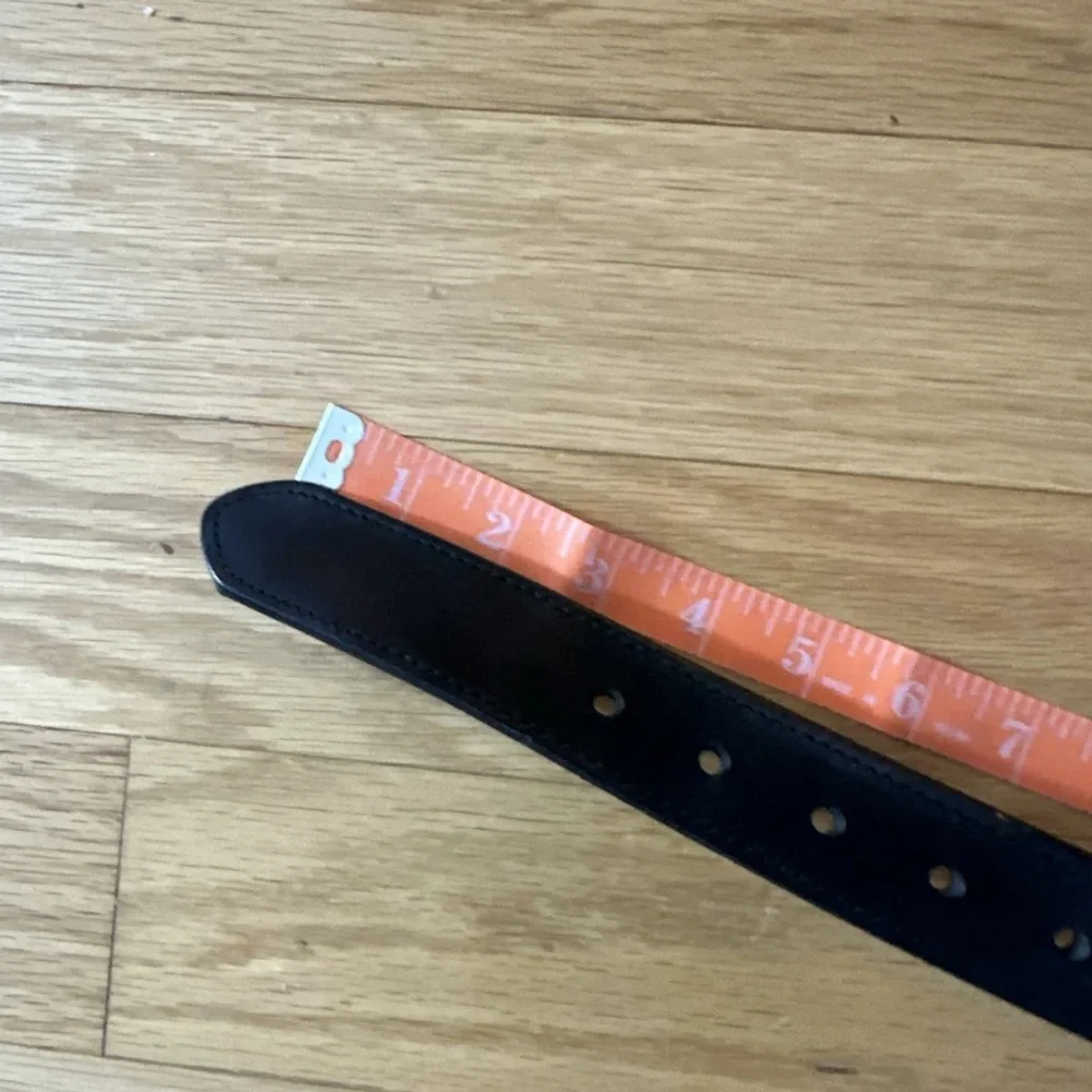 DULUTH TRADING Co. Thick Black Leather Belt Size 32 Brass Buckle
